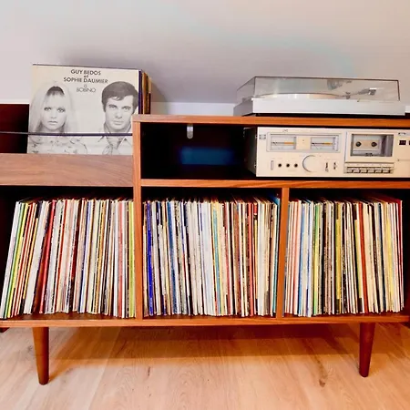 Casa de Férias Charmante Maison Centre-ville Sainte-maxime, Plages à 2 Pas *