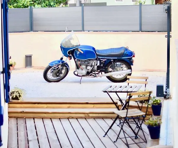 Charmante Maison Centre-ville Sainte-maxime, Plages A 2 Pas Holiday home *